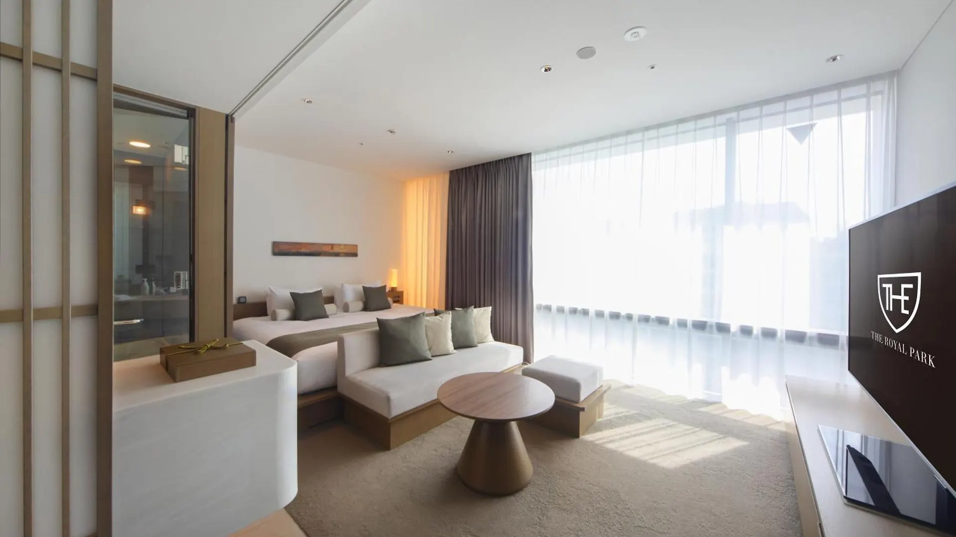 *****  The Royal Park Hotel Iconic Kyoto Japan